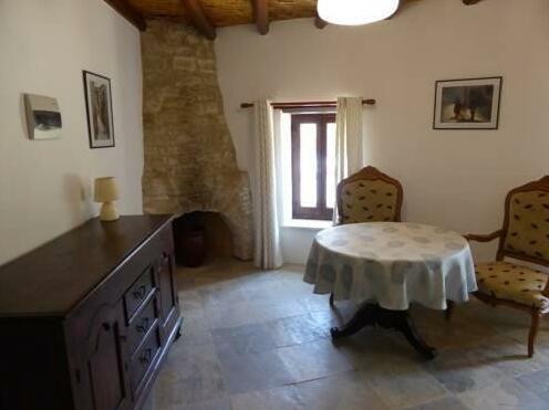 Rosemary House Tochni - Photo2
