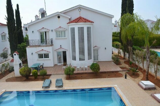 Villa Derek