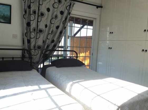 Greenfields Country Club - Photo2