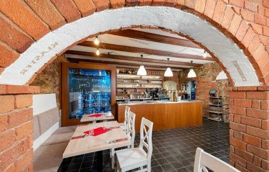 Penzion a restaurace Gloria - Photo2