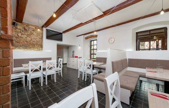 Penzion a restaurace Gloria - Photo3