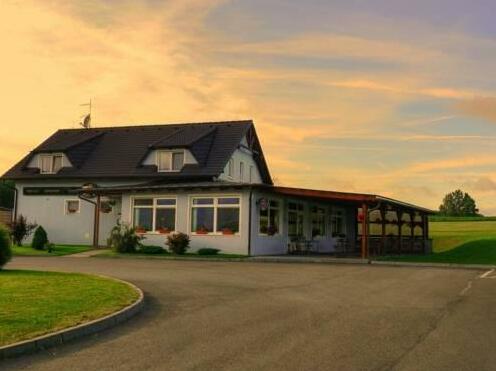 Hotel-Restaurant U Svabku - Photo2