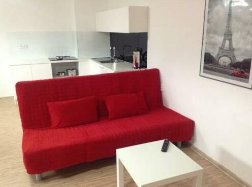 Red Travel Apartment - Photo4
