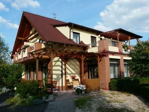 Pension Em-Garni - Photo2