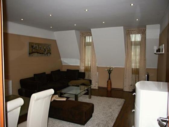 Apartman Dr Engla - Photo2