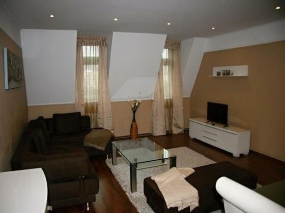 Apartman Dr Engla - Photo3