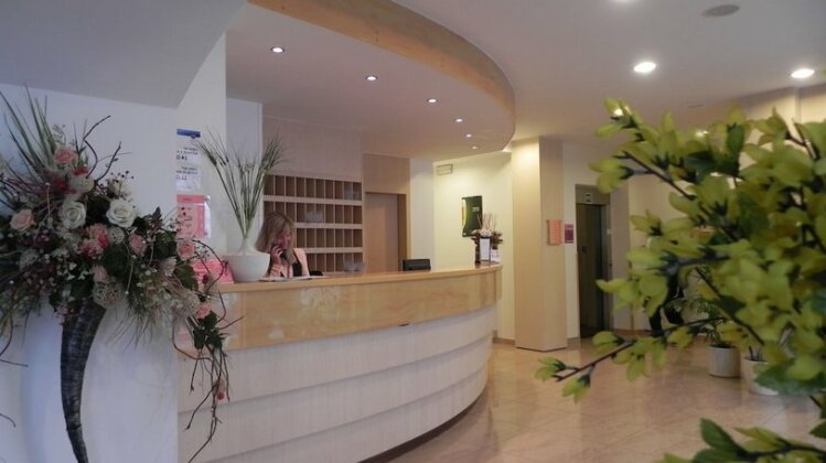 Hotel Ruze Karlovy Vary - Photo2