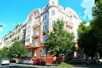 Lermontov Apartments