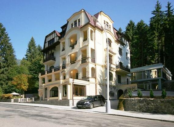 Spa & Wellness Hotel St Moritz