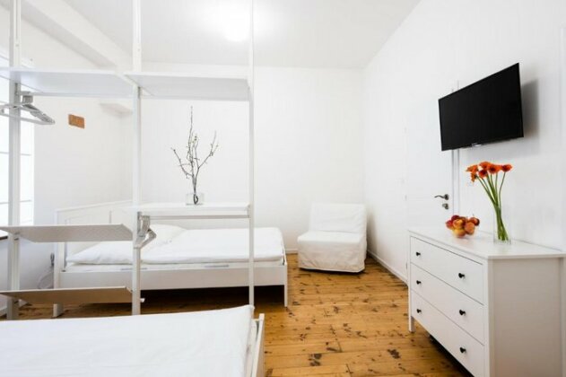 Guesthouse Slavia - Photo2
