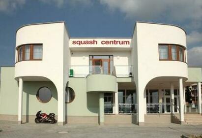 Penzion Squash Centrum Vysluni