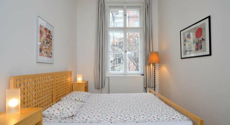 Adalbert Apartments - Photo3