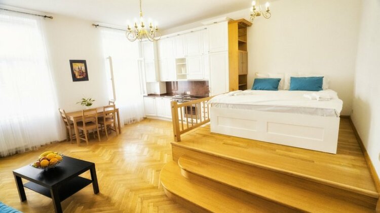 Apartment by the Old Town Square - Photo5