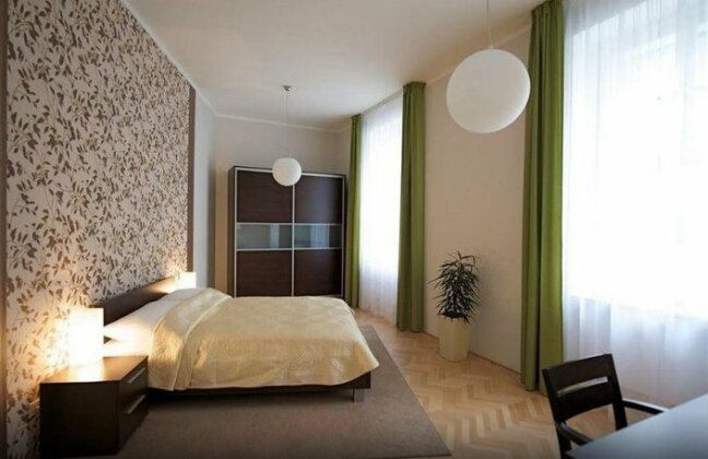 Apartment in Prague With Air Conditioning Lift Washing Machine