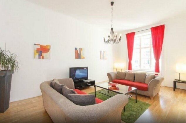 Apartment in Prague With Lift Internet Parking Washing Machine - Photo5