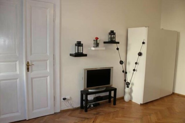 Apartment Petrska Tower - Photo5
