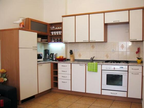 Art Apartment with garage - Photo5