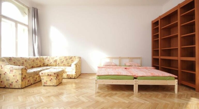 Bright Apt in the heart of Prague