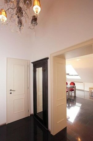 Center Location Luxury - Photo4