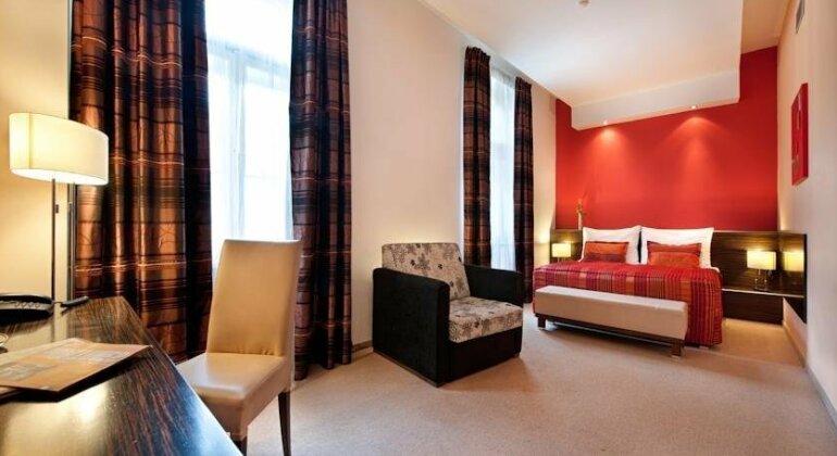 EA Hotel Manes - Photo3