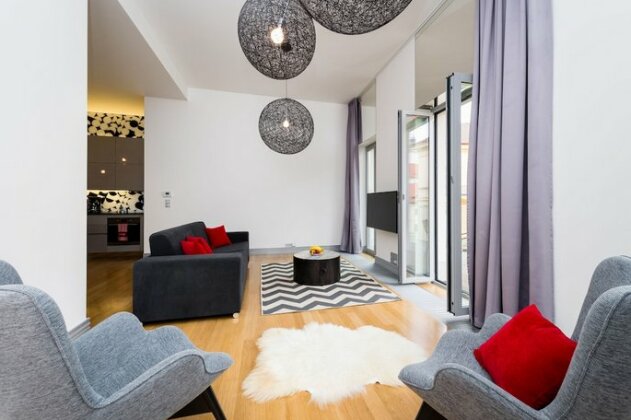 EMPIRENT Aquarius Apartments - Photo2