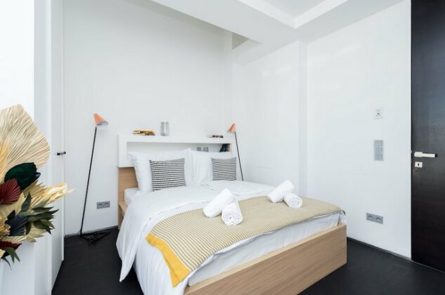 EMPIRENT Old Town Apartments - Photo4