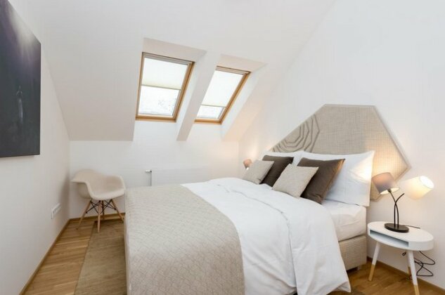 EMPIRENT River Apartments - Photo4