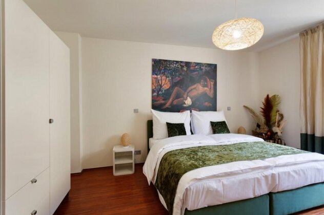 EMPIRENT River Apartments - Photo5