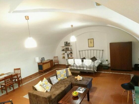 Historic romantic apartment with Private Entrance - Photo2