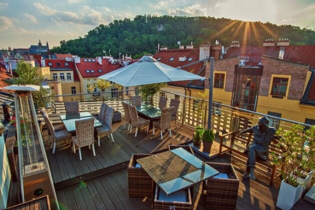 Hotel Julian - Photo2