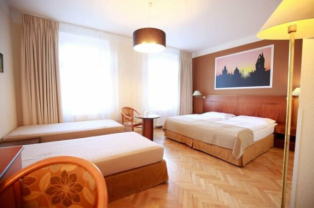Hotel Merkur Prague - Photo2