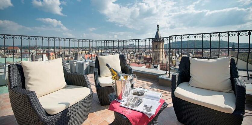 Hotel Suite Home Prague - Photo3