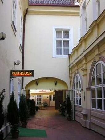 Hotel U Dvou Zlatych Klicu - Photo2