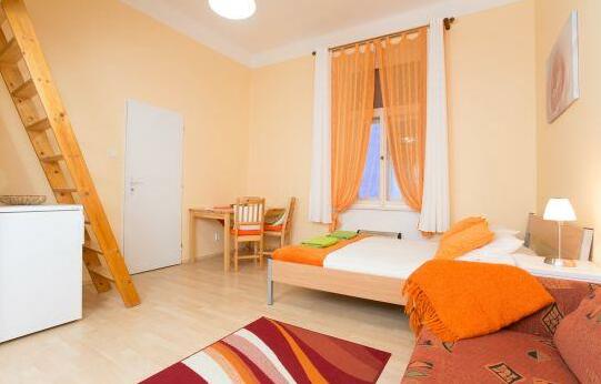 I'M Hostels and Apartments - Photo3