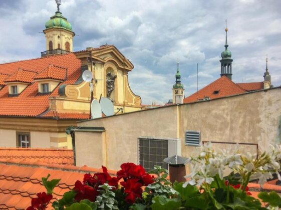 Incredible 2Br/2Ba Loft in Heart of Prague - Photo3