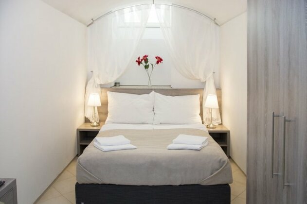 Limes Apartments Prague - Photo2