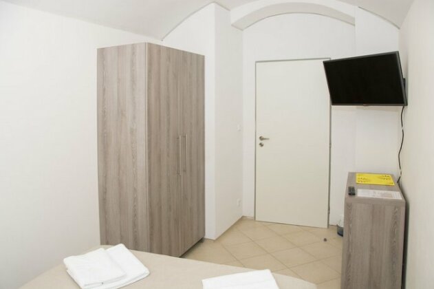 Limes Apartments Prague - Photo4
