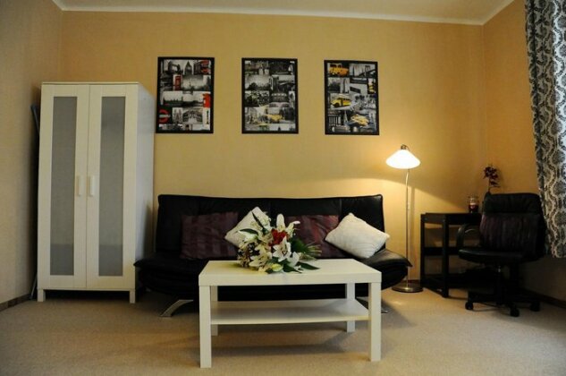 Local Lounge Apartment - Photo5