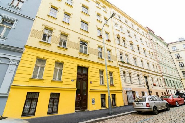 Lower Ground Floor Prague Apartments