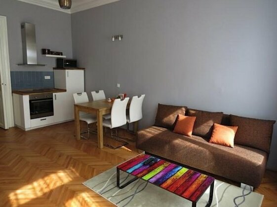 Modern Apartment near the river - Photo5