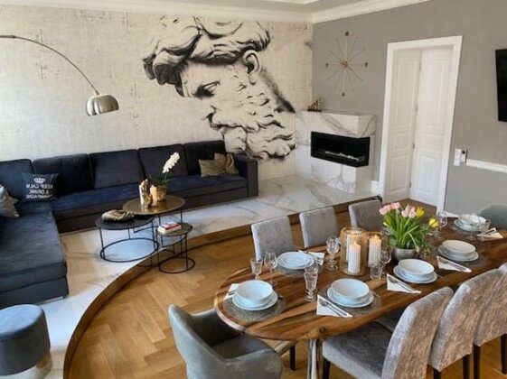 New Amazing Modern Luxury Apartment Silver - Photo2