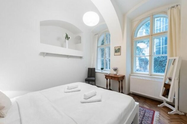 New Central Apartment By The Charles Bridge - Photo2