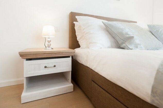 Old Town Boutique Suites - Photo4