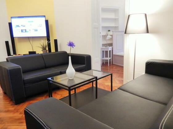 Old Town Palladium Apartment - Photo5
