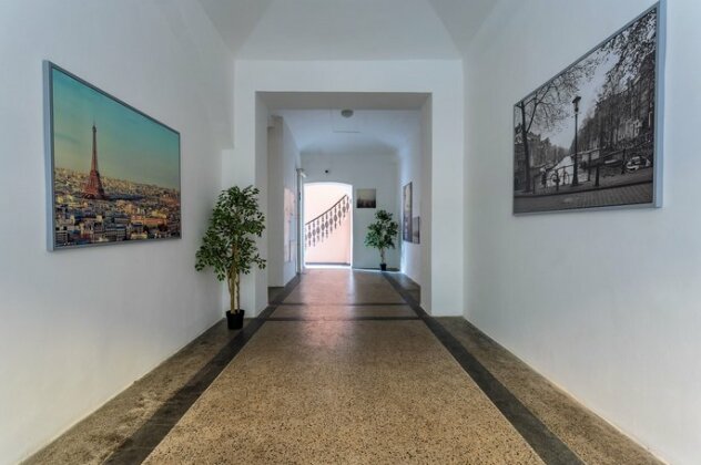 Prague1918 Apartments - Photo4