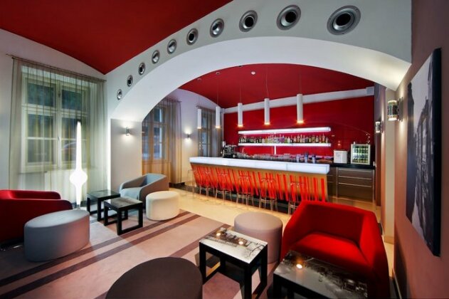 Red & Blue Design Hotel Prague - Photo4