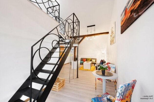 Republic Square Loft Apartments - Photo2