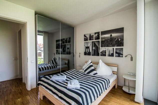 Ruterra Apartment with Garage - Photo4