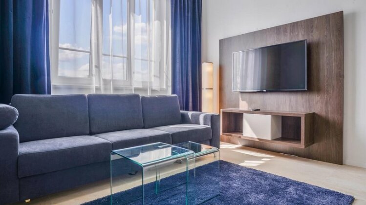 Slavia Luxury Apartment - Photo5