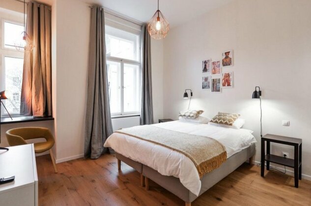 Stylish 2 bedrooms apartment Prague Vinohrady - Photo2